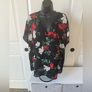 Old navy floral top XL